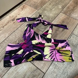 Women Botanical Neck wrap top NWOT